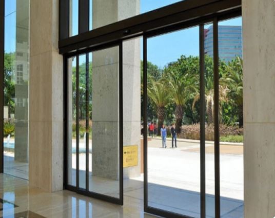 Empresa de portas automáticas: conheça a Doormatic