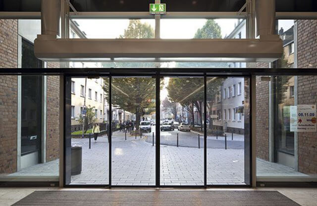 Empresa de portas automáticas: conheça a Doormatic
