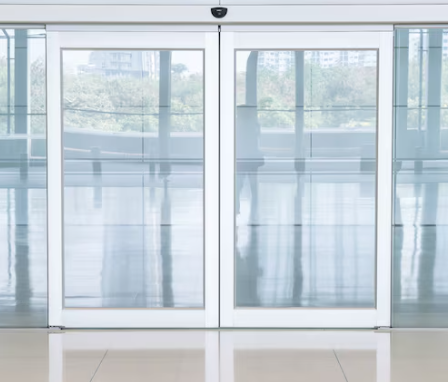 Portas deslizantes automáticas: preços, modelos e instalação